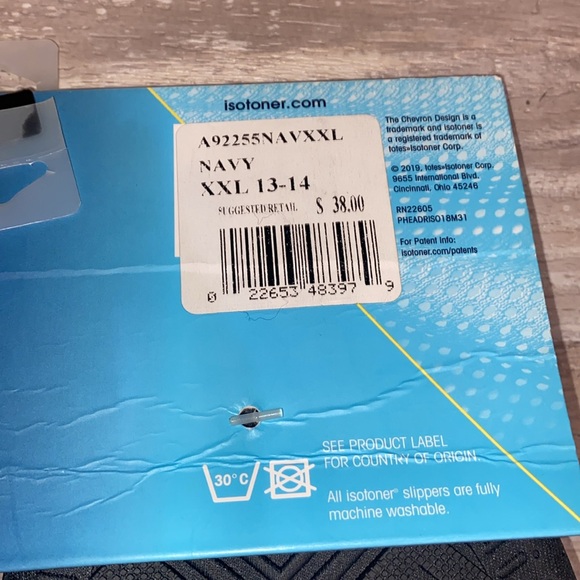 BRAND NEW Isotoner Extended Sizes Moisture Wicking Memory Foam Slippers - Picture 5 of 6
